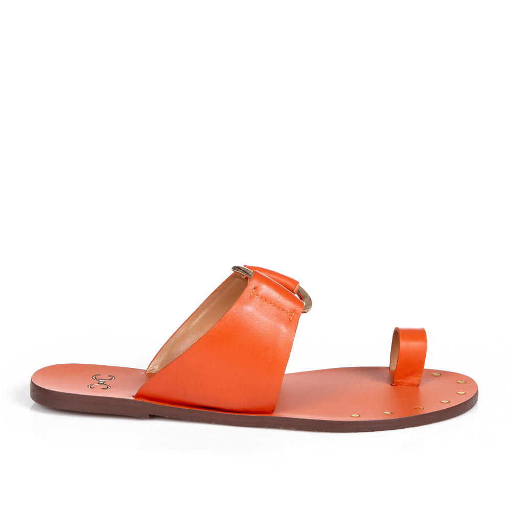 Chinelo Rasteiro de Couro Laranja Bico Redondo